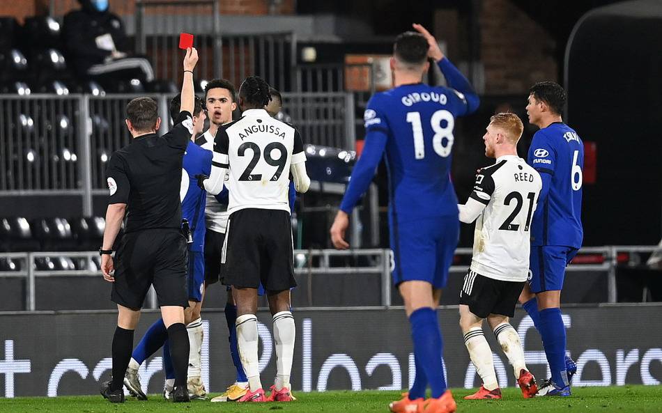 亚泰官方：对刘议阳实施“三停”；此前他被女友控诉出轨、裸聊