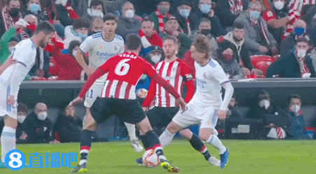 熊本深红vs甲府风林首发：田中雄大、神代庆人先发