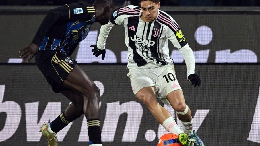 保级之战：格拉尼特·扎卡加盟黑猫！桑德兰中场终获节拍器