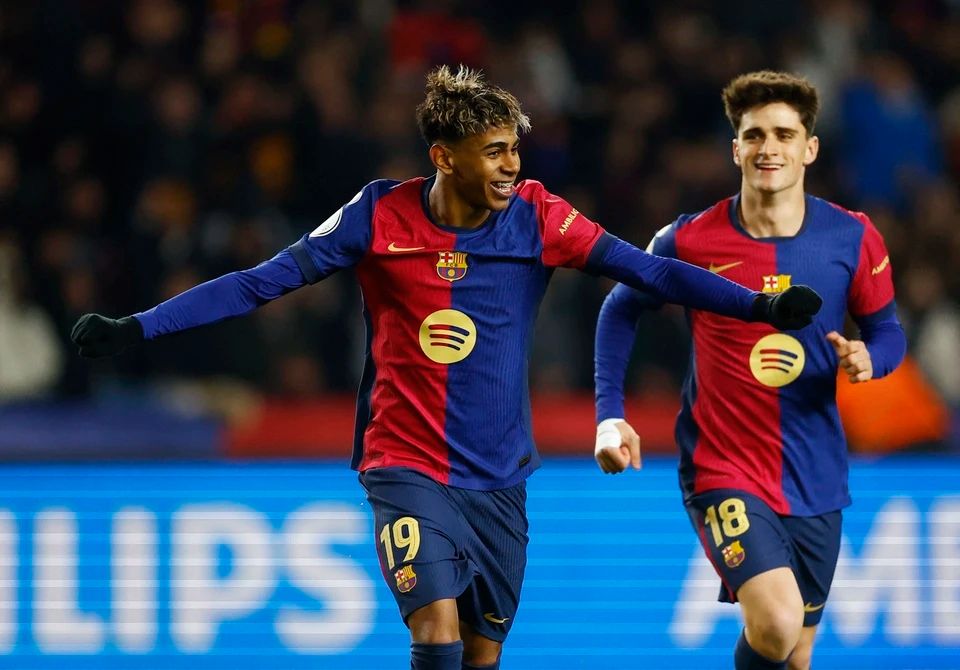 火力全开！孙颖莎王楚钦直落三局击败法国组合，助中国队先拿3分