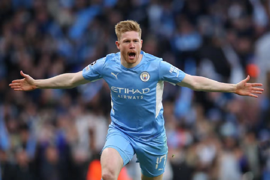 这里是我的主场，加布里埃尔向库尼亚介绍阿森纳训练基地