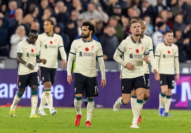 中超赛报：广州队主场击败武汉三镇,